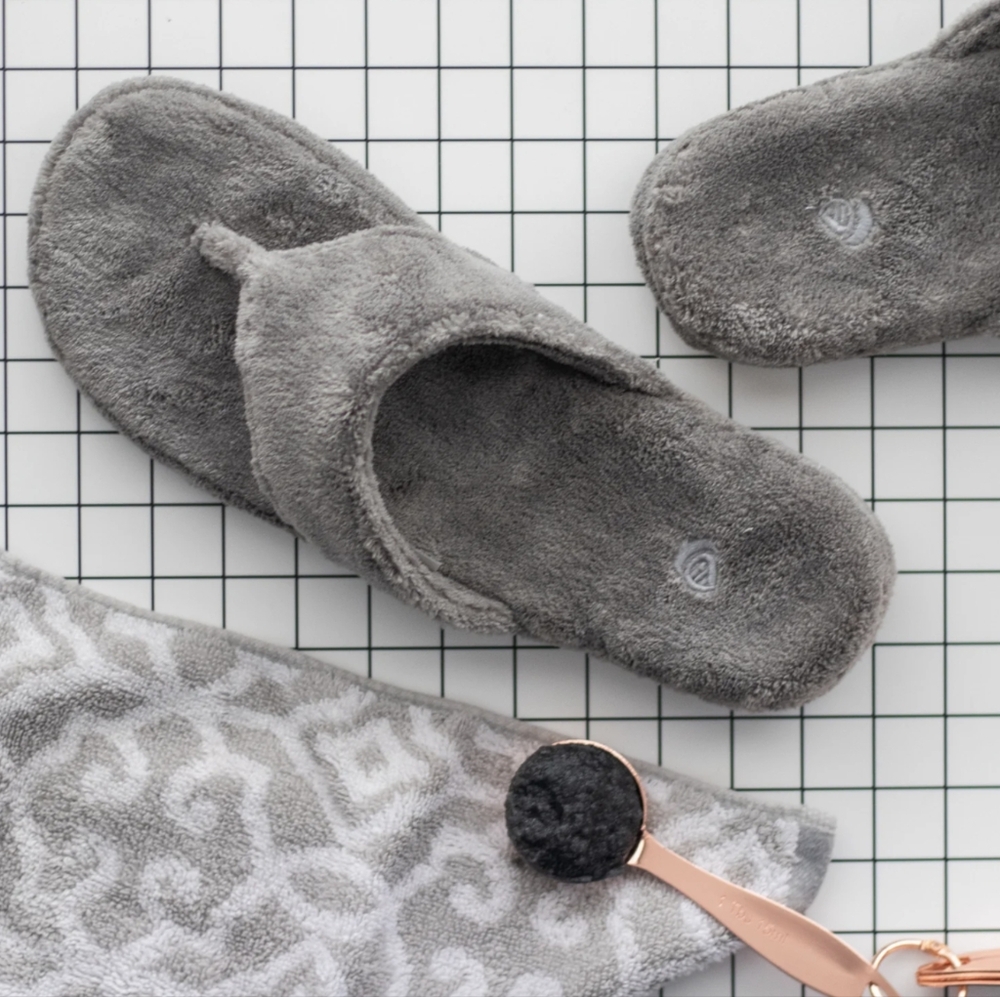 Acorn Flip Flop Slippers